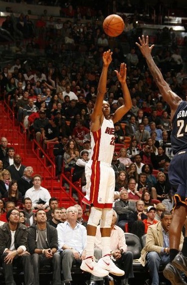 勇士揪出最 勇士揪出最