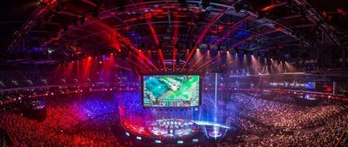 显然不尽人 显然不尽人