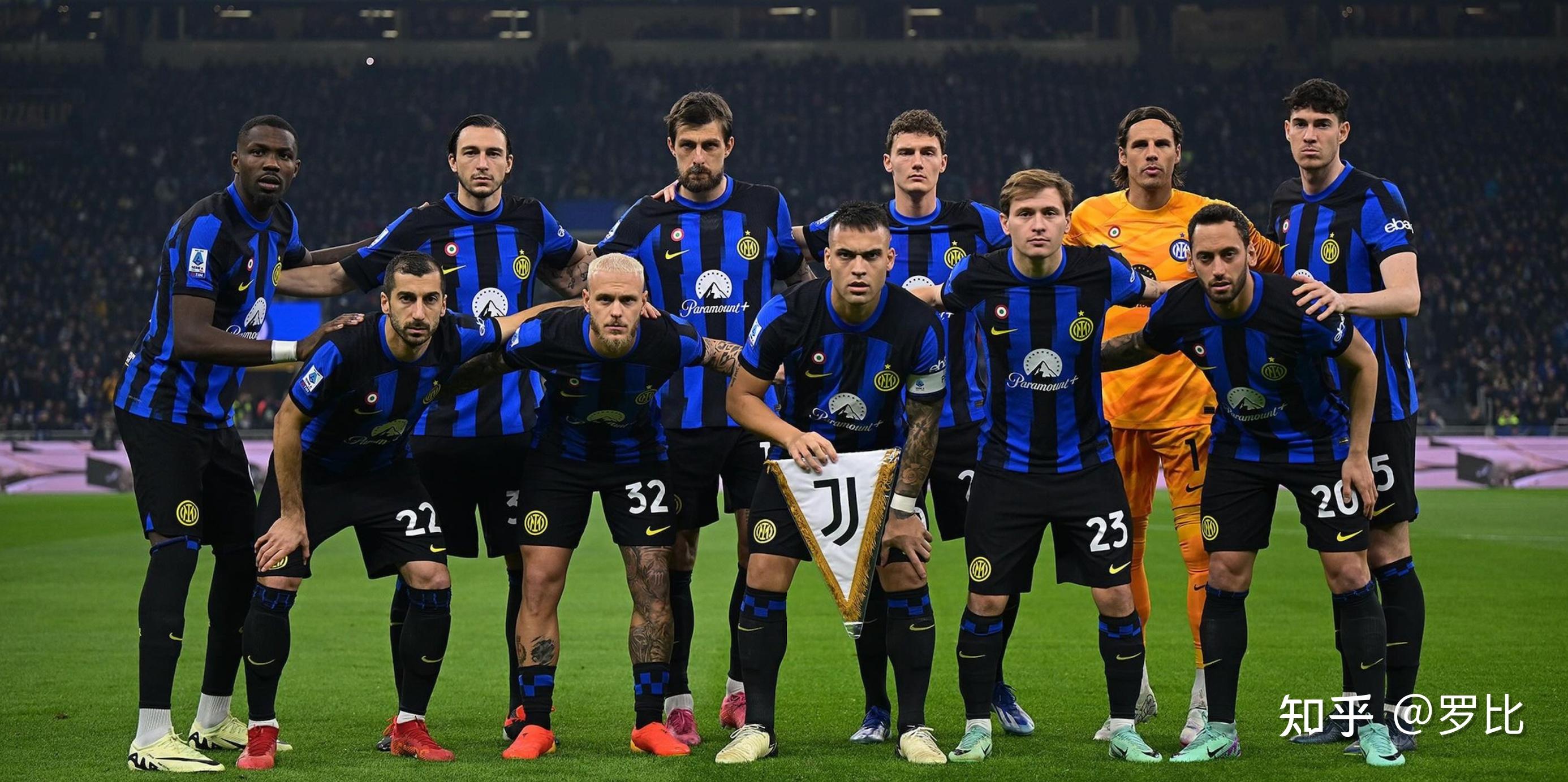 神情凝重 神情凝重