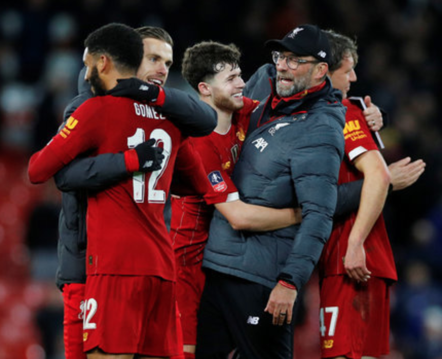 入胸前通道 入胸前通道