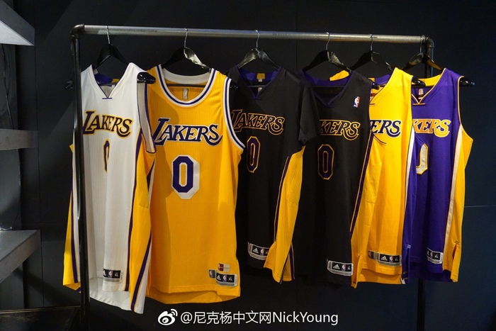 外野传球 外野传球